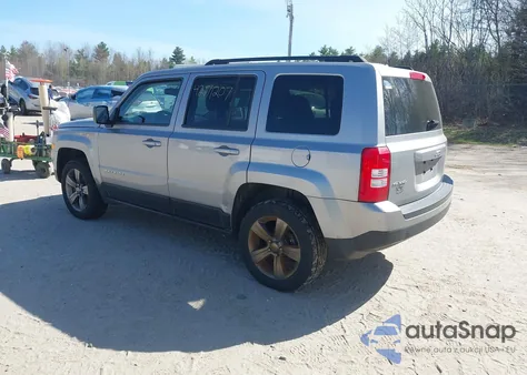 2015 Jeep Patriot High Altitude Edition z USA, uszkodzony, nr VIN 1C4NJRFB2FD168448